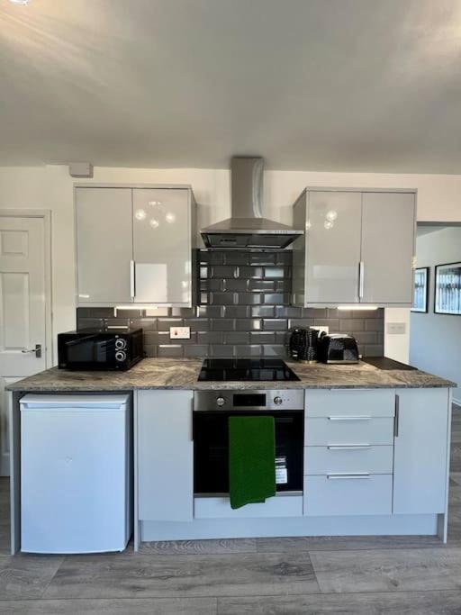Welsh Getaway Home No 2 - 10 Mins To Bike Park Wales マーサー・ティドビル エクステリア 写真